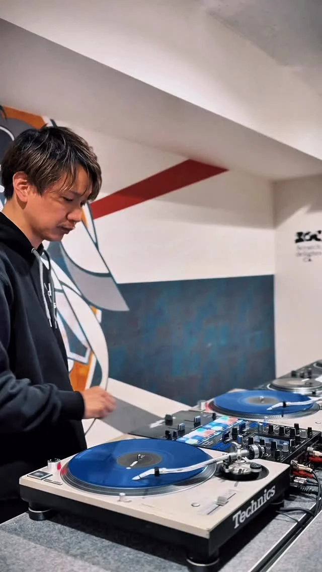 DJ DOM-AUTOさんから
スペシャルムービーが届きました✨

当日はスタートパフォーマンスを背に
テンションMAXなスタートになること
間違いなしっ😤❤️

圧倒的なスクラッチスキルに目が離せない！👀

#ワンダーウォークひろしま 
#ワンダーウォーク
#広島イベント